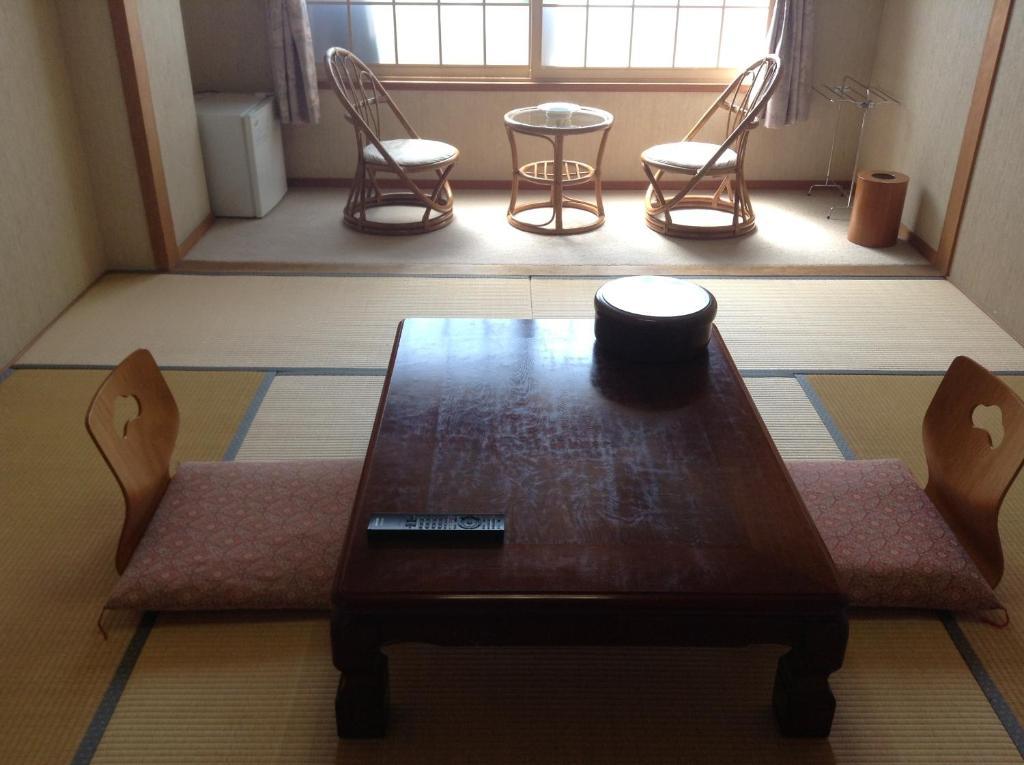 Hotel Bergtour Marukita Hakuba Esterno foto