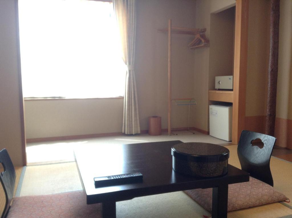 Hotel Bergtour Marukita Hakuba Esterno foto
