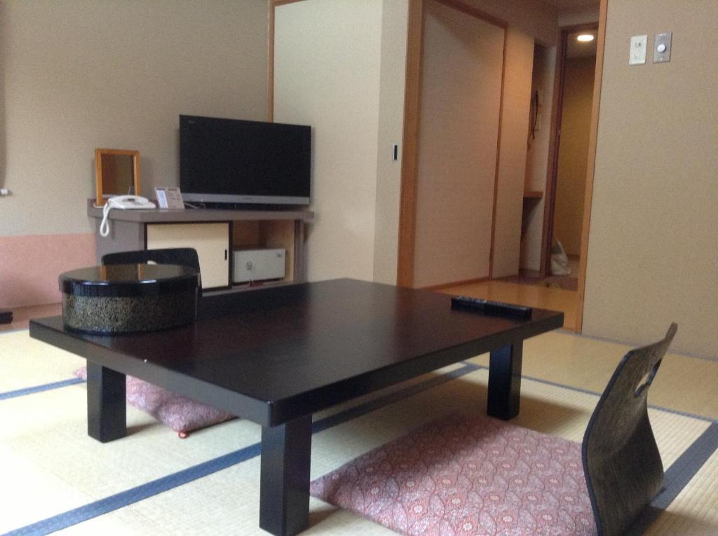 Hotel Bergtour Marukita Hakuba Esterno foto